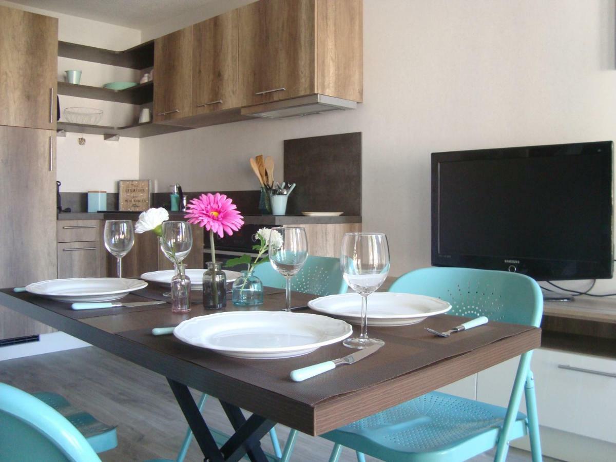Au Coeur De Port Frejus - T2 30 M² - Tout A Pied 외부 사진